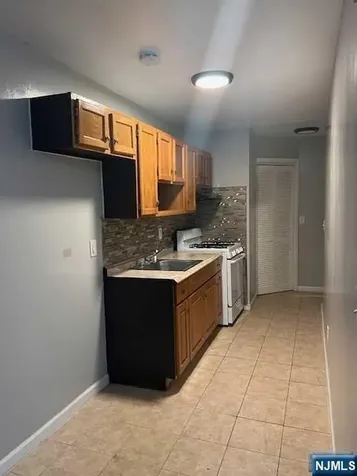 46 E Main Street Paterson NJ 07522