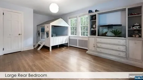 454 Wastena Terrace Ridgewood NJ 07450