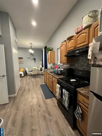 128 Locust Avenue Wallington NJ 07057