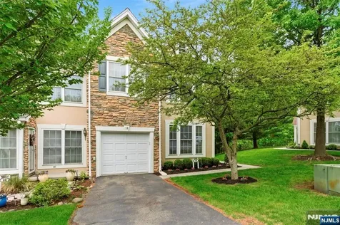 18 Birchwood Lane North Haledon NJ 07508