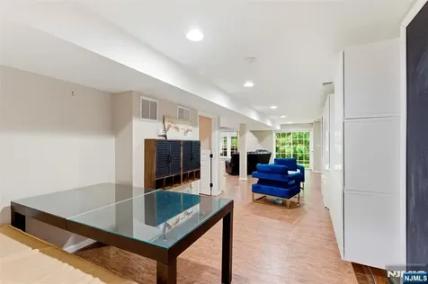 18 Birchwood Lane North Haledon NJ 07508
