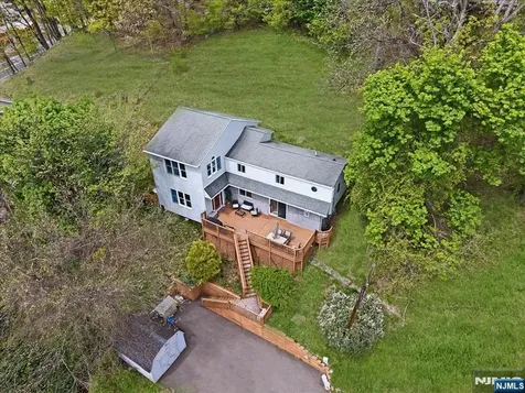 17 Albanese Road Haledon NJ 07508