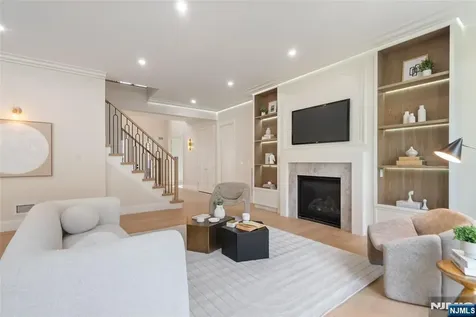 333 Harrison Street Paramus NJ 07652