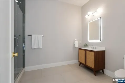 333 Harrison Street Paramus NJ 07652