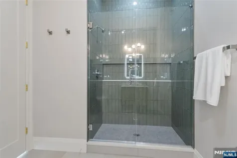 333 Harrison Street Paramus NJ 07652