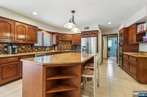 12 Sandalwood Drive Livingston NJ 07039