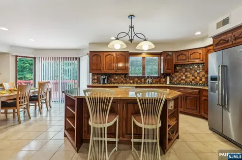12 Sandalwood Drive Livingston NJ 07039