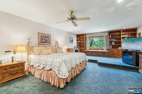 12 Sandalwood Drive Livingston NJ 07039