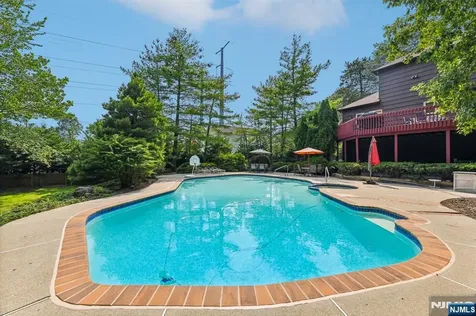 12 Sandalwood Drive Livingston NJ 07039
