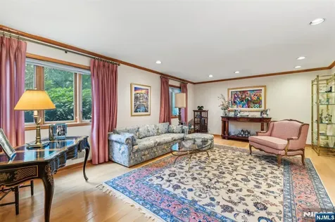 12 Sandalwood Drive Livingston NJ 07039