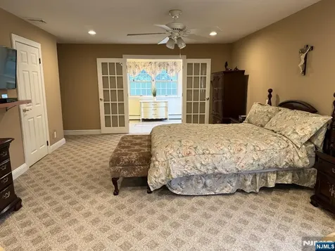 31 Yorkshire Avenue West Milford NJ 07480