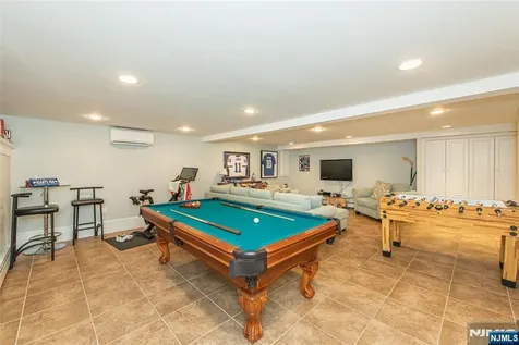 31 Yorkshire Avenue West Milford NJ 07480
