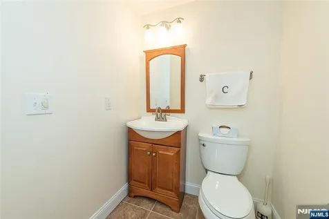 31 Yorkshire Avenue West Milford NJ 07480