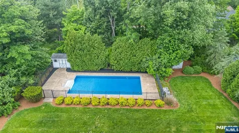 31 Yorkshire Avenue West Milford NJ 07480