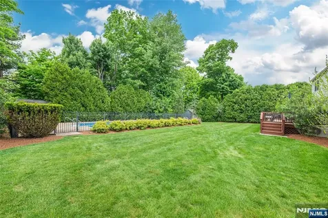 31 Yorkshire Avenue West Milford NJ 07480