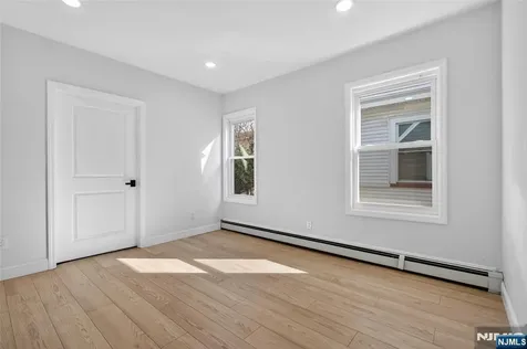 182 N Maple Avenue East Orange NJ 07017