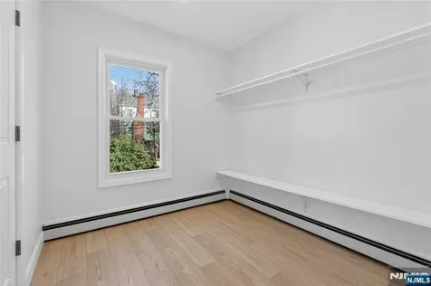 182 N Maple Avenue East Orange NJ 07017