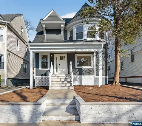 182 N Maple Avenue East Orange NJ 07017