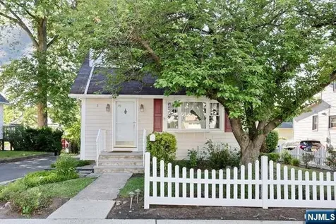 49 S Franklin Avenue Bergenfield NJ 07621