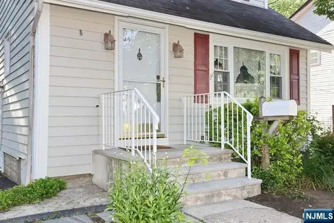 49 S Franklin Avenue Bergenfield NJ 07621