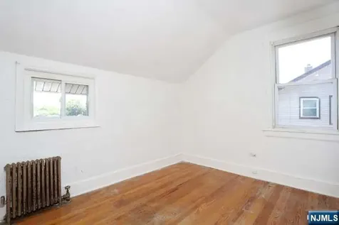 49 S Franklin Avenue Bergenfield NJ 07621