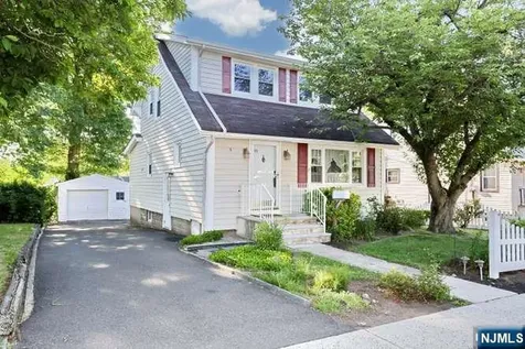 49 S Franklin Avenue Bergenfield NJ 07621