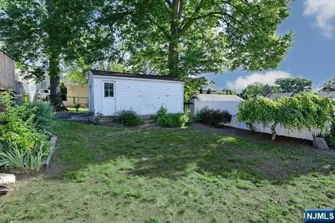49 S Franklin Avenue Bergenfield NJ 07621