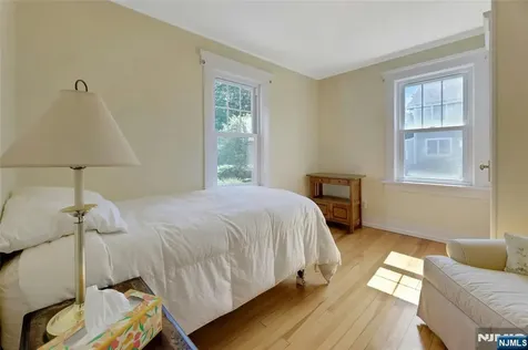 69 Highland Avenue Midland Park NJ 07432