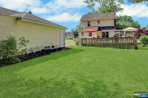 69 Highland Avenue Midland Park NJ 07432