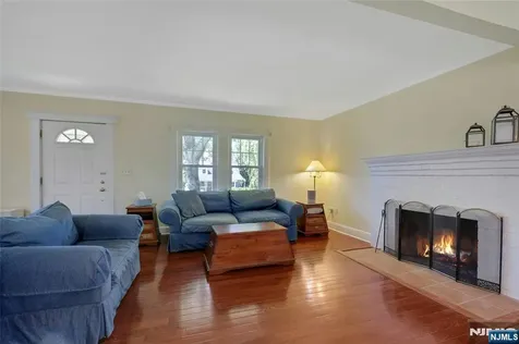 69 Highland Avenue Midland Park NJ 07432