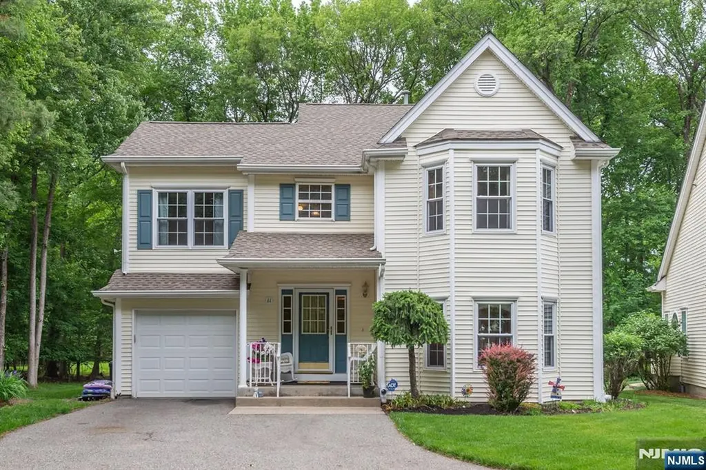 11 Burnham Drive Pequannock Township NJ 07444