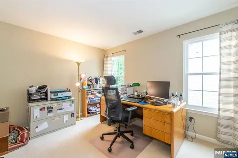11 Burnham Drive Pequannock Township NJ 07444