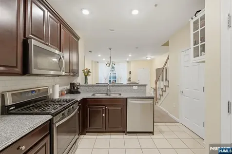 13 Dahlia Lane Garfield NJ 07026