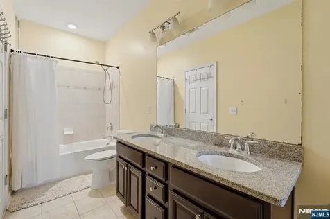 13 Dahlia Lane Garfield NJ 07026