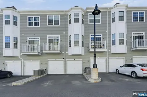 13 Dahlia Lane Garfield NJ 07026