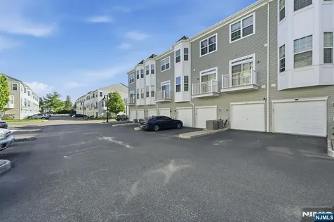 13 Dahlia Lane Garfield NJ 07026