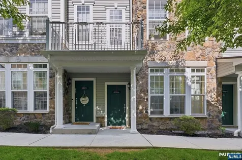 13 Dahlia Lane Garfield NJ 07026