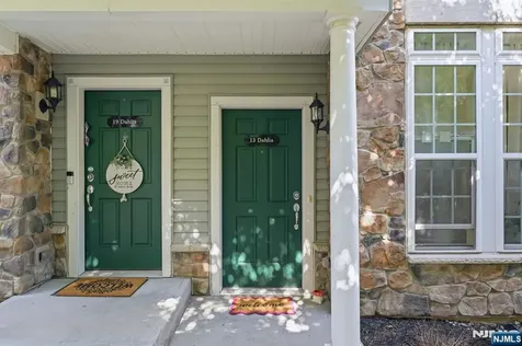 13 Dahlia Lane Garfield NJ 07026