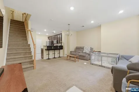 13 Dahlia Lane Garfield NJ 07026