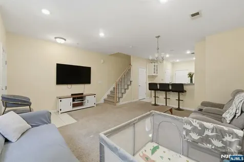 13 Dahlia Lane Garfield NJ 07026