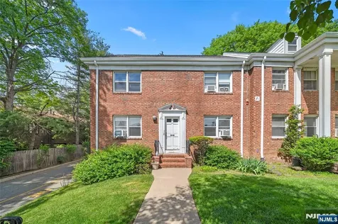 151 E Palisade Avenue Englewood NJ 07631