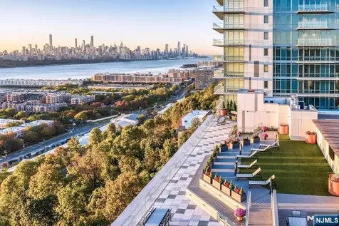 320 Adolphus Avenue Cliffside Park NJ 07010
