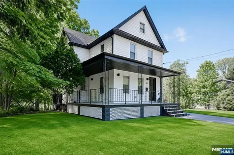 40 Grant Avenue Cresskill NJ 07626