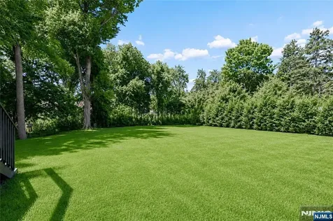 40 Grant Avenue Cresskill NJ 07626