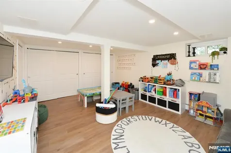 66 Hurley Avenue Wyckoff NJ 07481