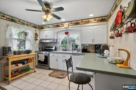 7 Maitland Avenue Hawthorne NJ 07506