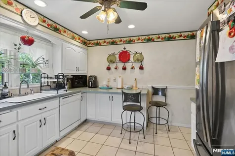 7 Maitland Avenue Hawthorne NJ 07506