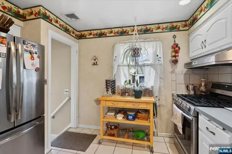 7 Maitland Avenue Hawthorne NJ 07506