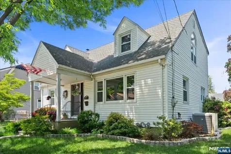 7 Maitland Avenue Hawthorne NJ 07506