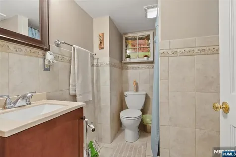 7 Maitland Avenue Hawthorne NJ 07506